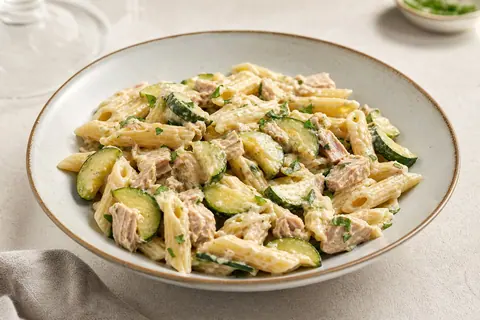 Imagen ilustrativa de Pasta cremosa de atún y calabacín