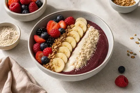 Imagen ilustrativa de Smoothie bowl de açaí, soja y granola